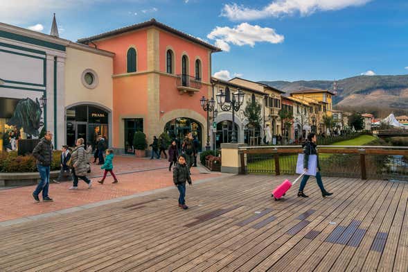 Tour De Compras Por Los Outlets De Florencia Disfruta Florencia